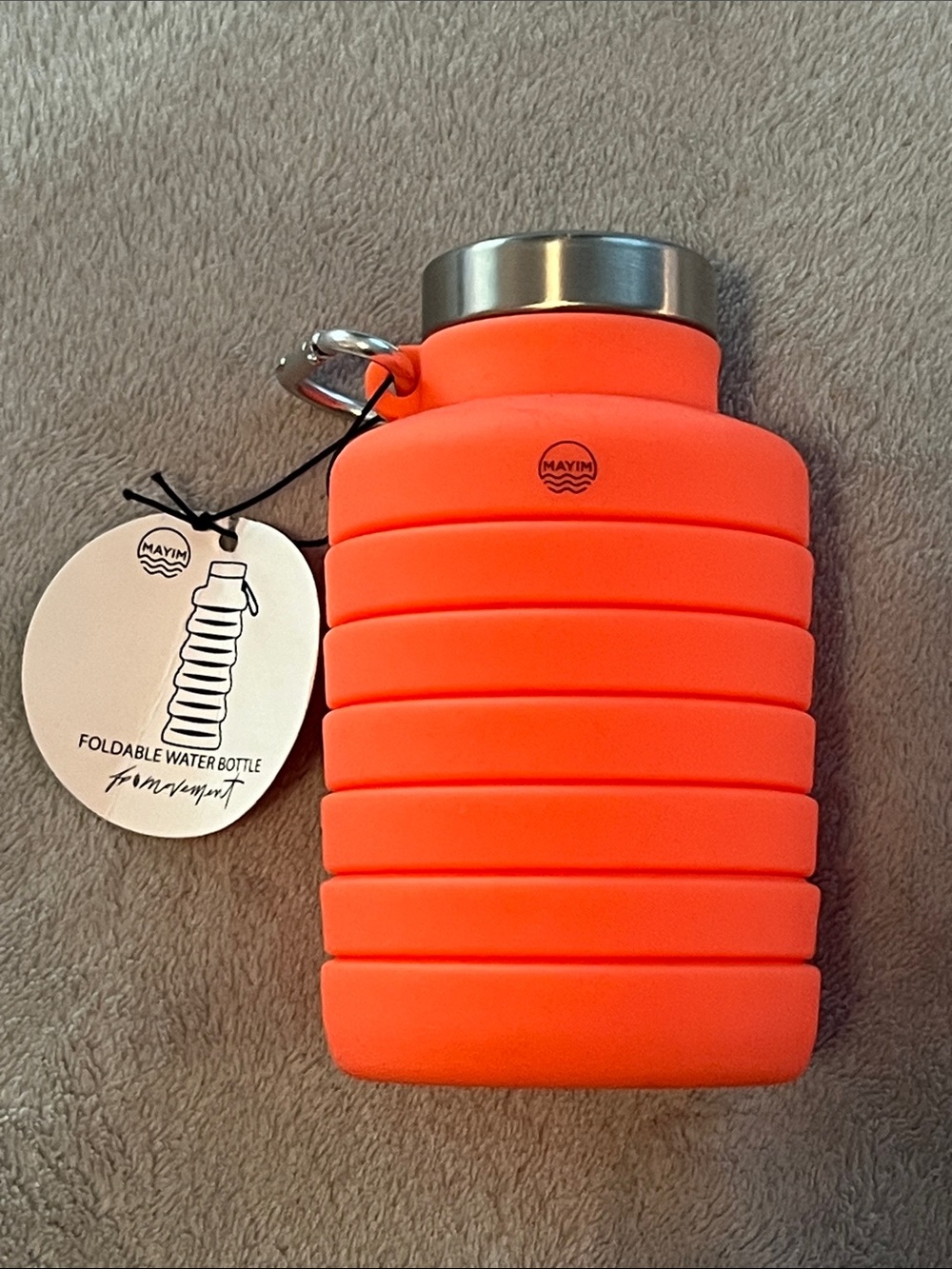 24oz Free People Mayim Collapsible Carabiner Water Bottle Color Coral Orange NWT